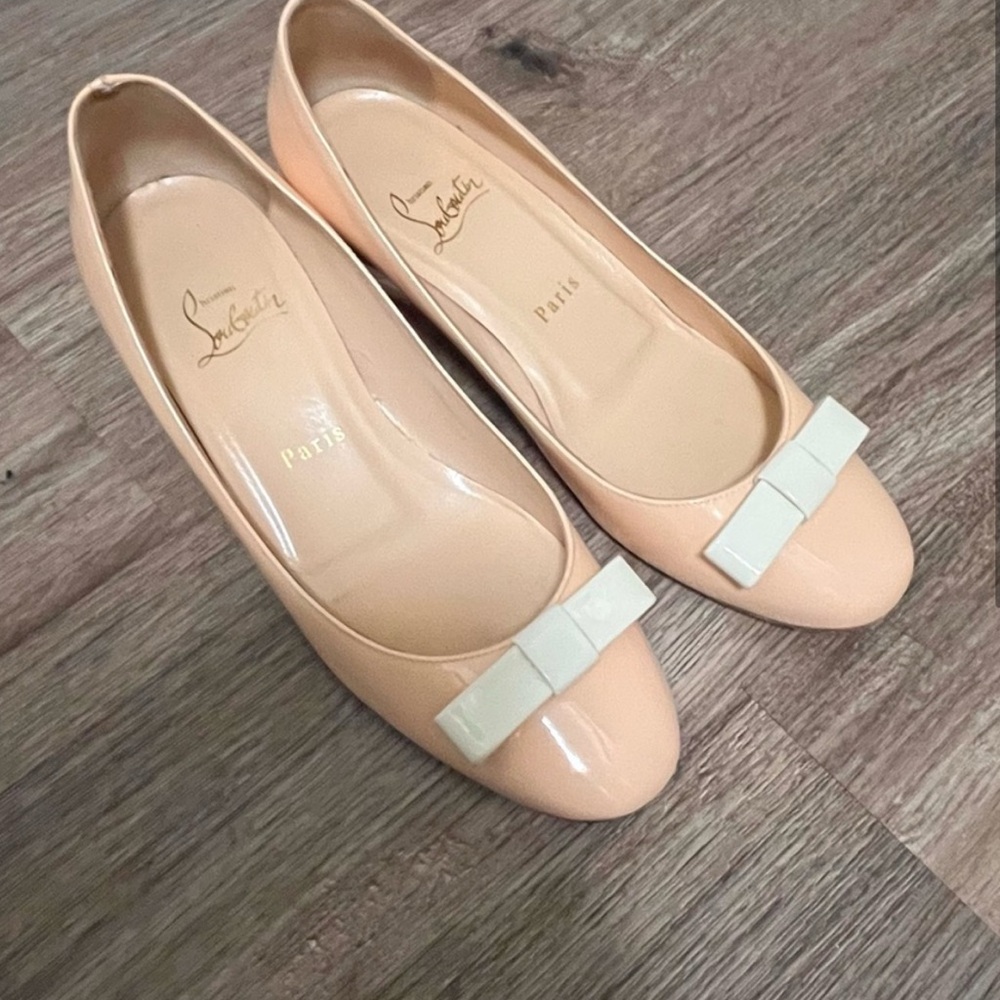Christian Louboutin Women's Cream Flats